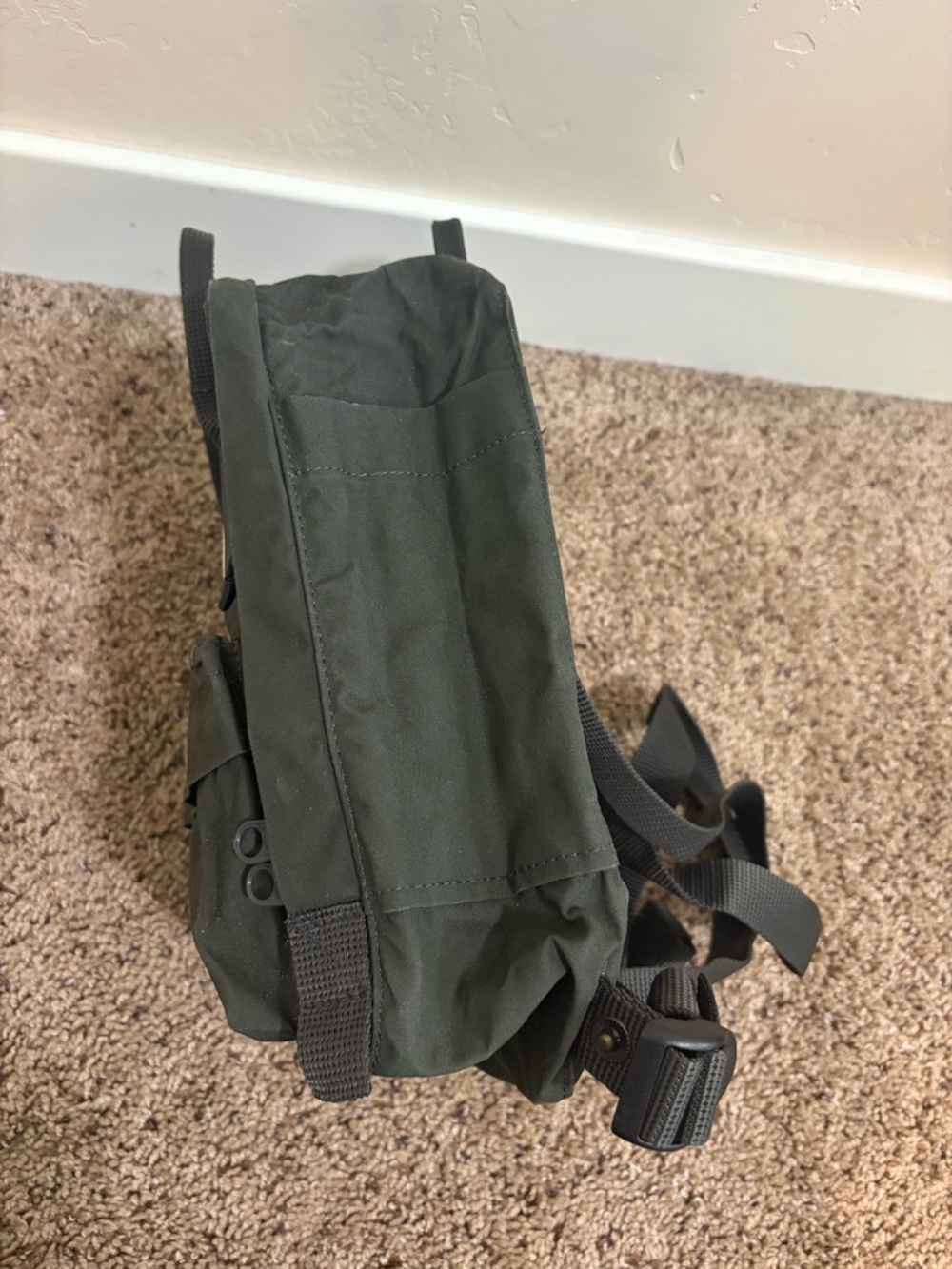 Fjallraven Kanken Mini Backpack - Forest Green - Picture 4 of 9